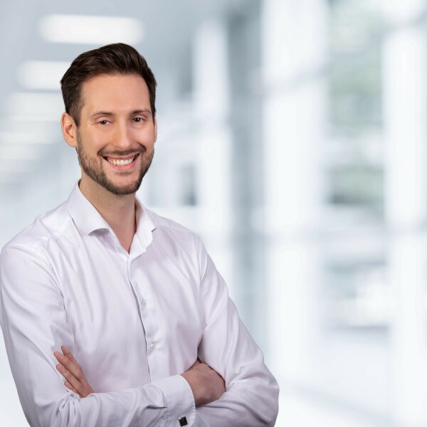 Herr Roderick Scherer